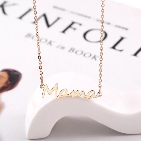 General Jewelry - NWOT Mama Necklace